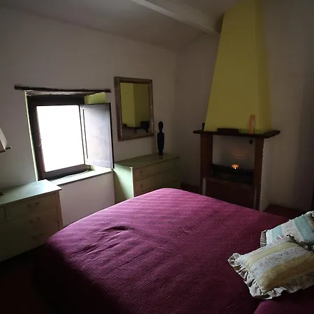 Casale Al Canneto * Baschi